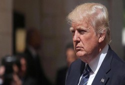 ترامب يهدد بالتدخل العسكري في فنزويلا