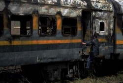 بعد يوم من حادثة الإسكندرية.. اندلاع حريق في قطار بالعياط