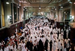 السعودية تقدم مقاعد حج "مجاملة" لسياسيين ومسؤولين عراقيين