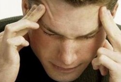 المسكنات قد تصيبك بالصداع!