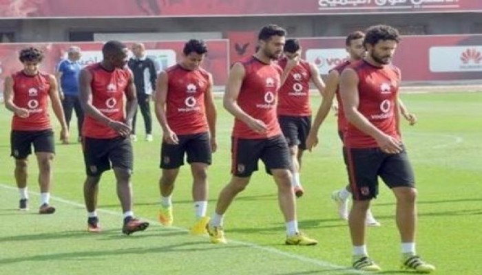 حسام غالي و عمرو جمال في قائمة الأهلي لمواجهة المصري