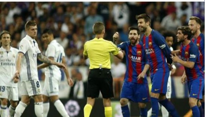 تشكيل برشلونة.. دولوفيو يشارك سواريز وميسي في الهجوم أمام الريال
