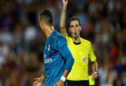 رسميًا- الاتحاد الإسباني يصدر عقوبة قاسية ضد رونالدو بعد واقعة حكم الكلاسيكو