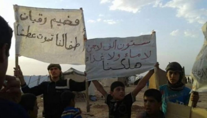 انقطاع المواد الغذائية عن مخيم الركبان لليوم الخامس بسبب المعارك ومناشدات لتدارك الأمر