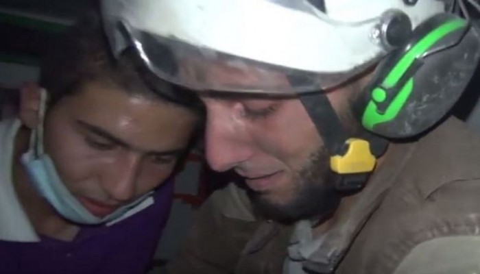 مدير الخوذ البيضاء يتهم الأسد و"داعش" بمجزرة سرمين