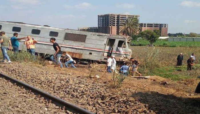 أهالى ضحايا قطاري الإسكندرية يحررون توكيلات لرفع قضايا ضد الحكومة
