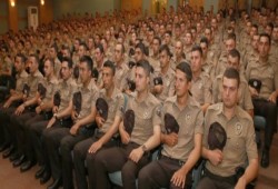 حارسان لكل حي.. مجموعات "نسور الليل" تحرس أحياء إسطنبول من السرقات