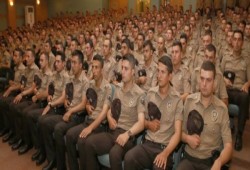 حارسان لكل حي.. مجموعات "نسور الليل" تحرس أحياء إسطنبول من السرقات