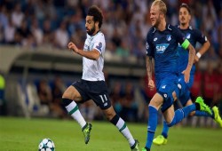 جماهير ليفربول تهاجم صلاح.. لاعب غير ذكي ويشبه رحيم سترلينج