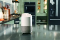 جوجل تتيح إجراء مكالمات صوتية مجانية عبر Google Home