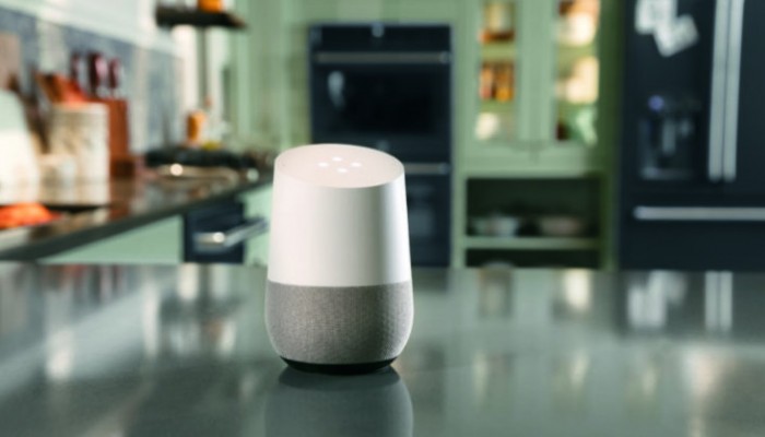 جوجل تتيح إجراء مكالمات صوتية مجانية عبر Google Home