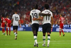 نجوم سابقون للريدز يشيدون بـ "صلاح"