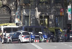وزير داخلية كتالونيا: مقتل 13 في عملية الدهس في برشلونة