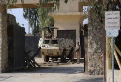 سلطات الانقلاب تمنع إدخال قافلة مساعدات جزائرية لغزة