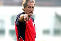 ليس الأهلي.. جوزيه يتعاقد مع نادٍ مصري للعمل معه