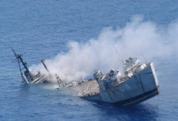 مصرع 4 وفقدان 9 بغرق سفينة عراقية في الخليج العربي