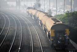 فوضى وارتباك في محطات القطارات بمصر بسبب السائقين