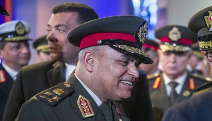 السيسي يخطط لرفع التحصين عن صبحي