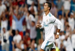 رونالدو يتألق أمام فيورنتينا