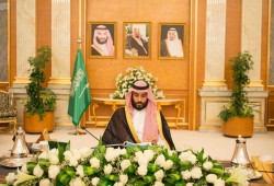 سلمان ينفق 100 مليون دولار بالمغرب.. وديون السعودية ترتفع إلى 100 مليار دولار