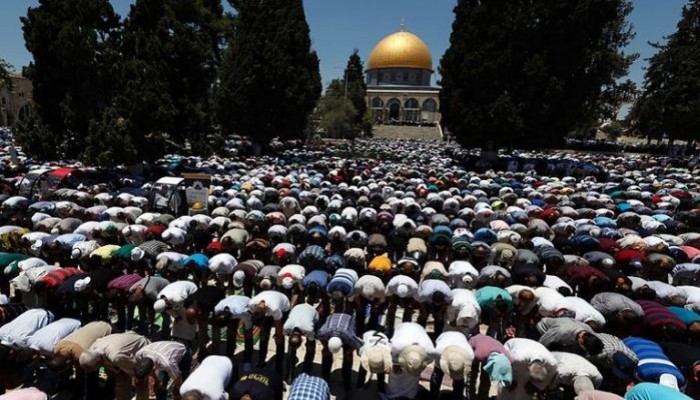 خطيب الأقصى يستنكر السماح لأعضاء الكنيست بتدنيس الأقصى