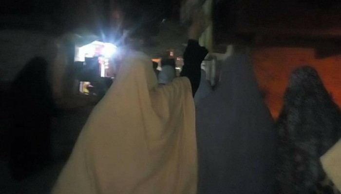 مسيرة لحرائر الرمل بالإسكندرية تنادي بوقف سفك الدماء