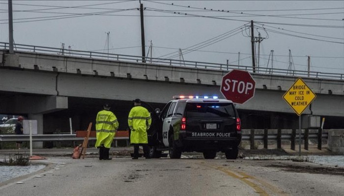 أمريكا.. إخلاء مبنى تلفزيون "هيوستن" إثر تفاقم الفيضانات