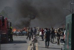 21 قتيلا وجريحا بتفجير سيارة مفخخة في جنوب أفغانستان
