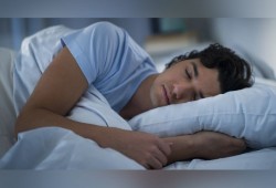 التقلب أثناء النوم قد يرفع مخاطر الإصابة بنوبة قلبية