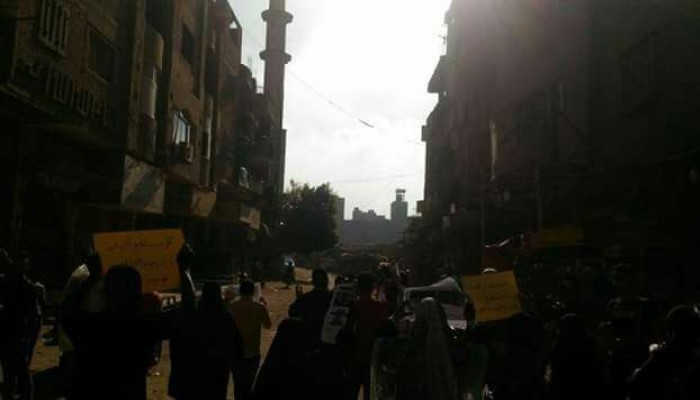 أهالي أمبابة يهنئون الرئيس محمد مرسي بعيد الأضحى المبارك