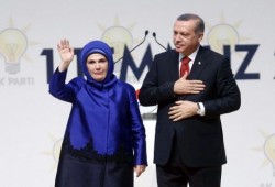 أمينة أردوغان إلى بنغلاديش للفت الأنظار إلى المأساة الإنسانية في أراكان