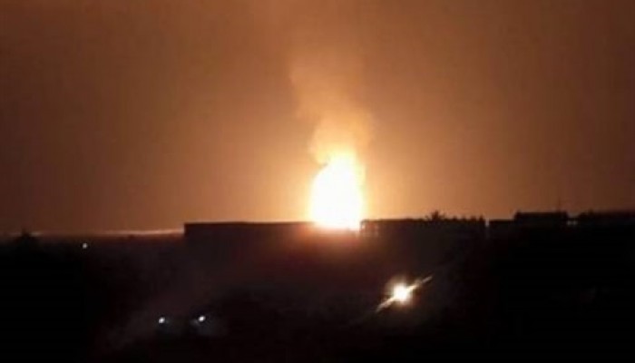 بريطانيا: انفجار ضخم في مطار ويلز وأنباء عن تحطم طائرة