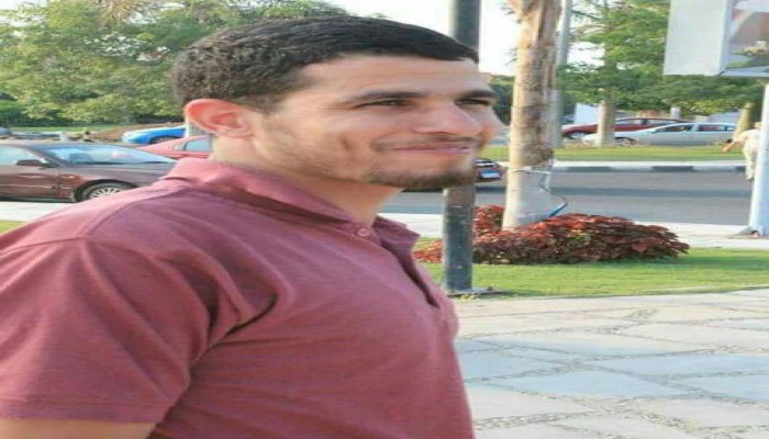 معركة الأمعاء الخاوية:المعتقل"عبد الرحمن العقيد"يواجه الموت بسجون الإنقلاب وأسرته تدعو لإنقاذه !!