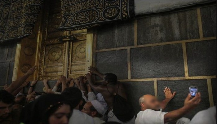المناسك بين المعايشة والتوثيق