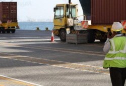 قطر تكسر الحصار بالإعلان عن 13 خطاً ملاحياً جديداً