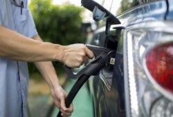 الصين تخطط لحظر سيارات الوقود والدفع نحو السيارات الكهربائية