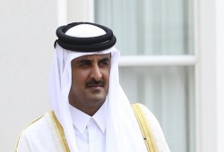 أمير قطر يزور قاعدة "العديد" الجوية