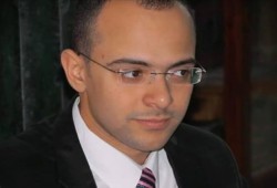 الإنتهاكات اللا آدمية والحرمان من الزيارة شكوى "أحمد أبو الفتوح" بسجن العقرب