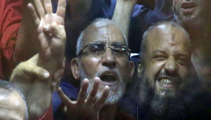 تأجيل محاكمة المرشد وإخوانه بهزلية "البحر الأعظم"