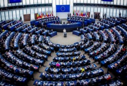 البرلمان الأوروبي يدين اضطهاد الشعب الروهنغيا