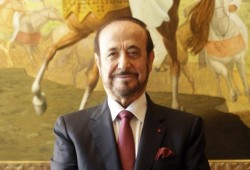 التايمز: بريطانيا تجمد أصولا مالية يملكها رفعت الأسد