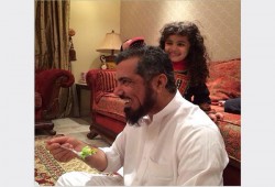 العودة يدخل في إضراب عن الطعام بمحبسه