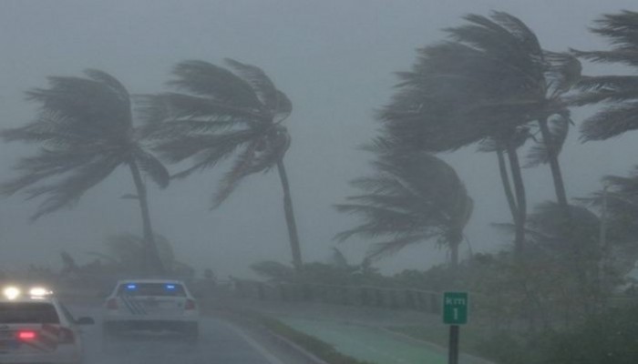 الإعصار نورما يضعف ويتحول لعاصفة مع اقترابه من المكسيك