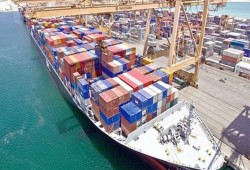 تدشين خطي ملاحة جديدين يربطان ميناء حمد بجنوب شرق آسيا ودول حوض المتوسط