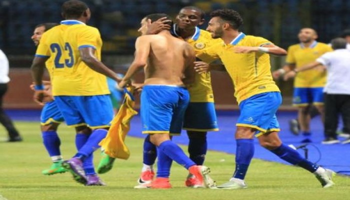 الإسماعيلي والمقاولون يتعادلان ويتركان صدارة الدوري للمصري