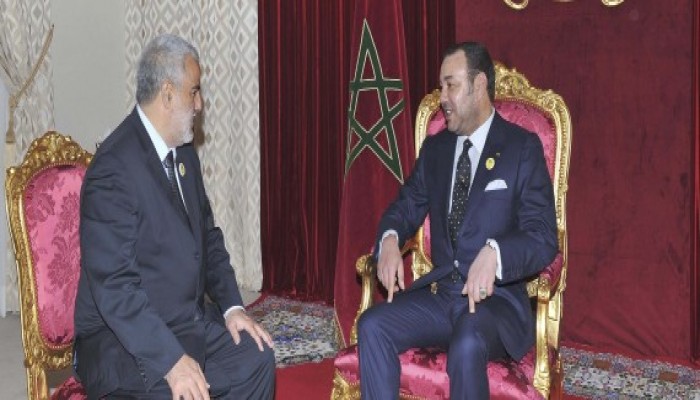 خطوة مفاجئة.. بنكيران يحث ملك المغرب لإجراء إصلاحات دستورية