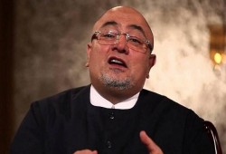 "خديجة بن قنة" تفحم الانقلابي "خالد الجندي" بعد فتواه بتحريم سب إسرائيل