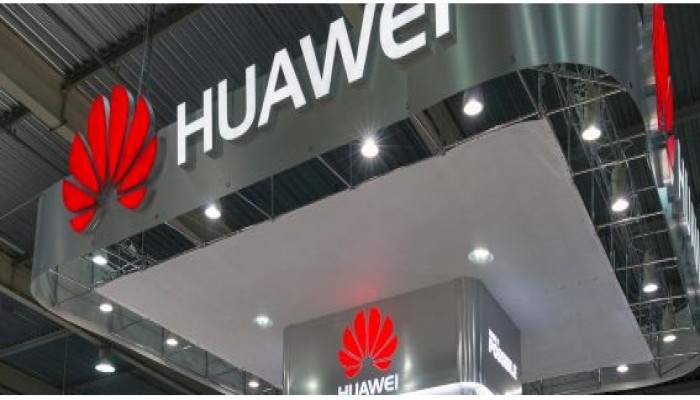 هواوي تنافس آبل بهاتف "الذكاء الاصطناعي".. عمر أطول للبطارية ومعالج أسرع