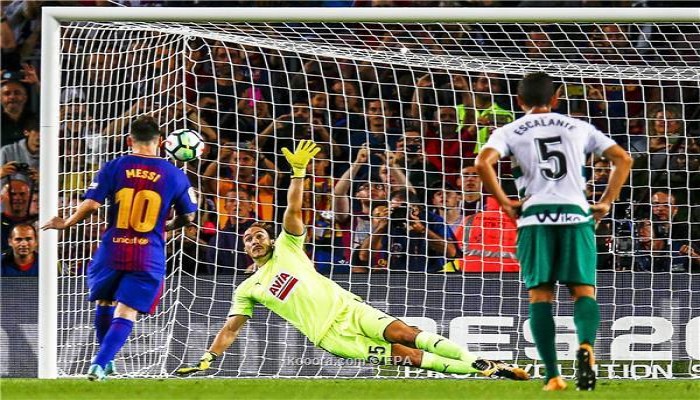 ميسي يحرز 4 أهداف من سداسية فريقه ضد إيبار في الدوري الإسباني (فيديو)