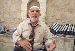 الاحتلال يبعد الشيخ ناجح بكيرات عن الأقصى